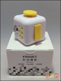 Fidget Cube - Wit / Geel Fidget Cube - Wit / Geel